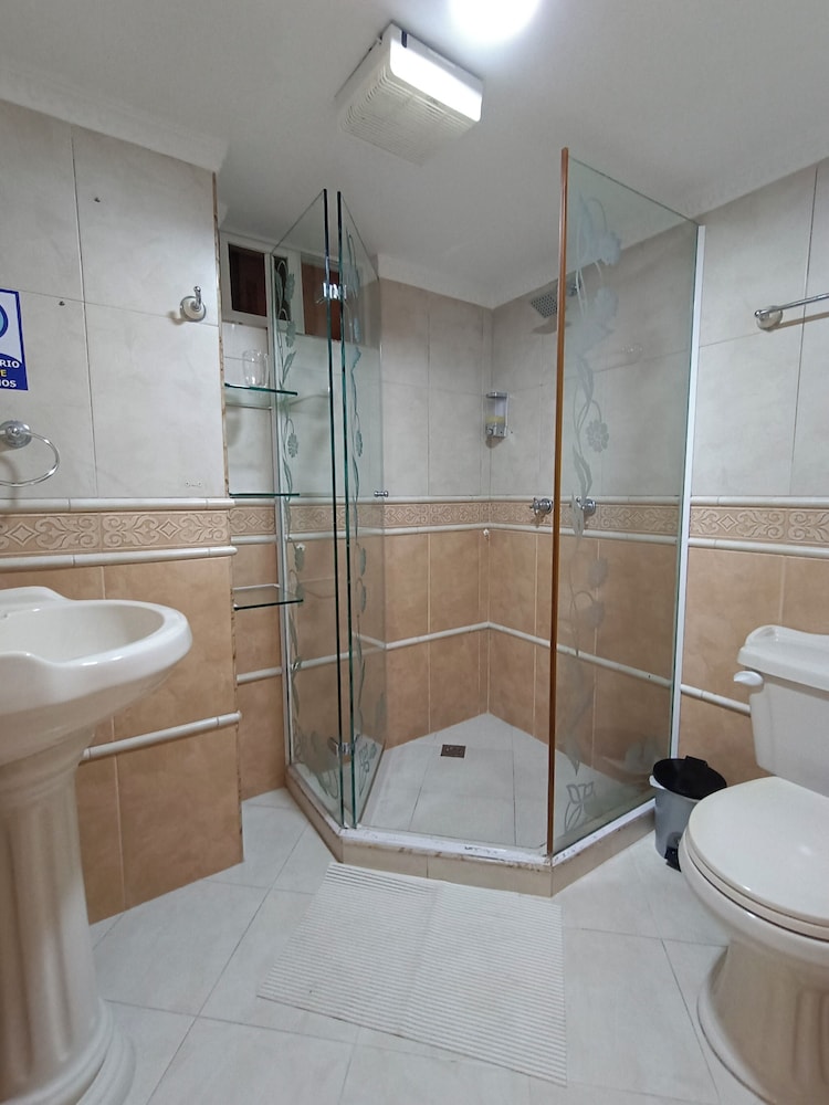 LINDO APTO EN PISO 12 BY PARCEROS GROUP.