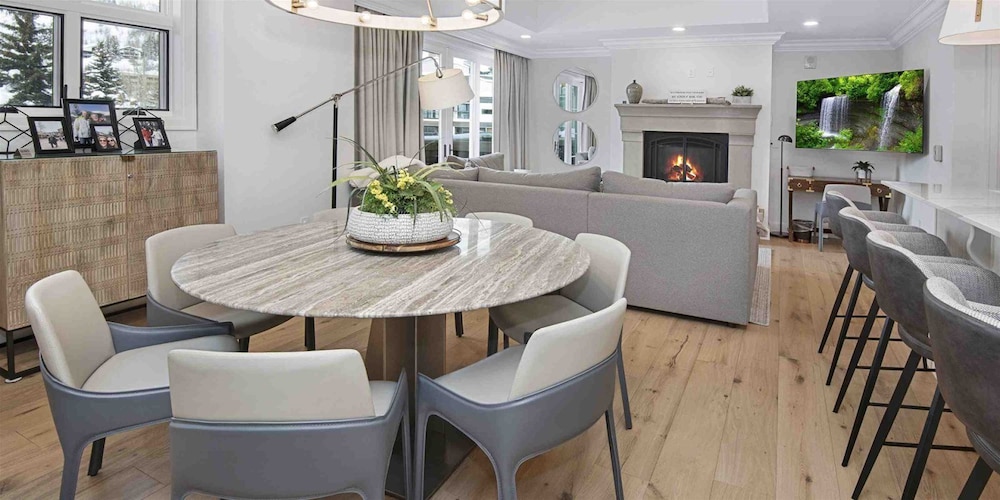 Gorgeous 3 Bedroom Residence at The Ritz-carlton Club, Vail