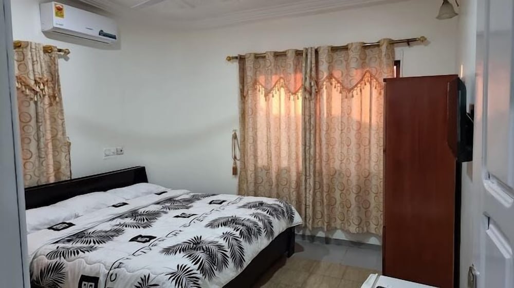 Crislord Palace Hotel - Property Image 5