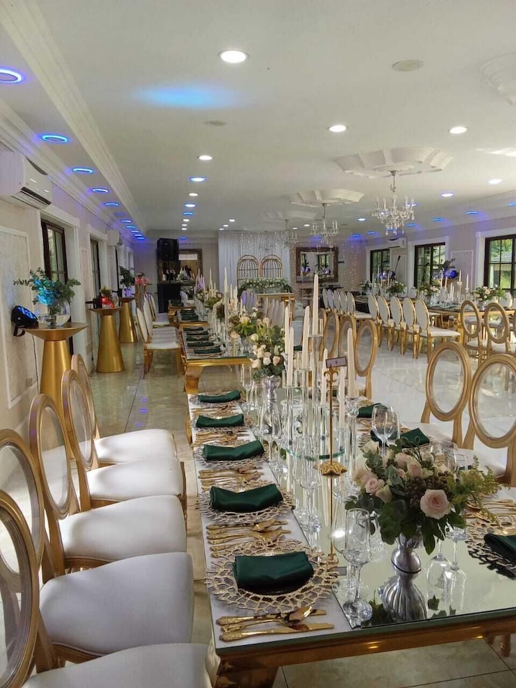Dwaleni Farm Lodge