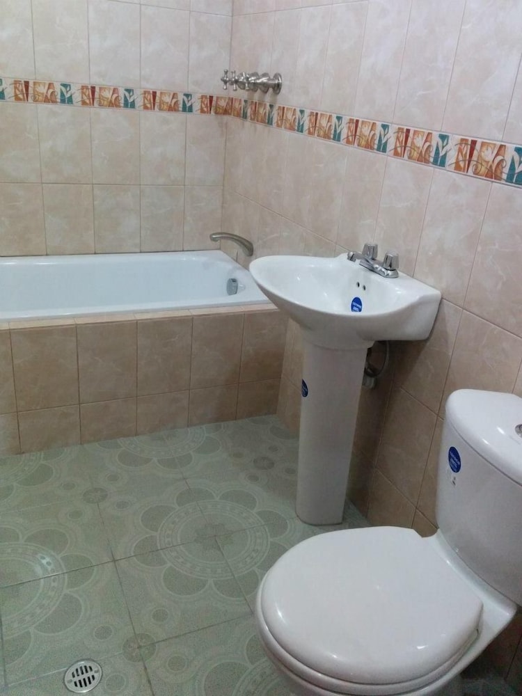 Hostal Otavalos Inn-Hostel