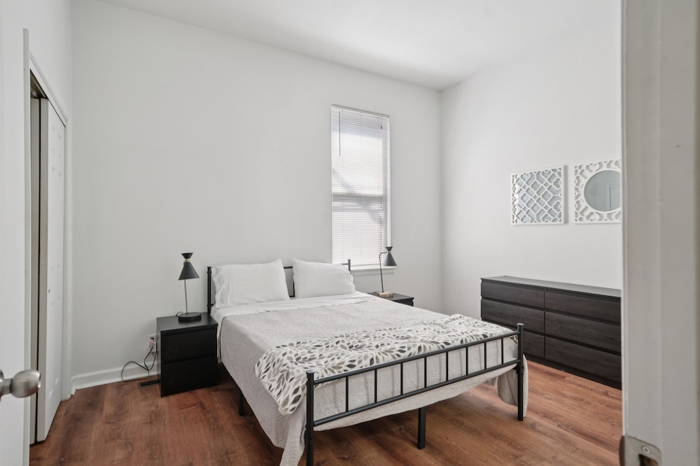 Charming Soulard Retreat With Historic Character 1 Bedroom Apts