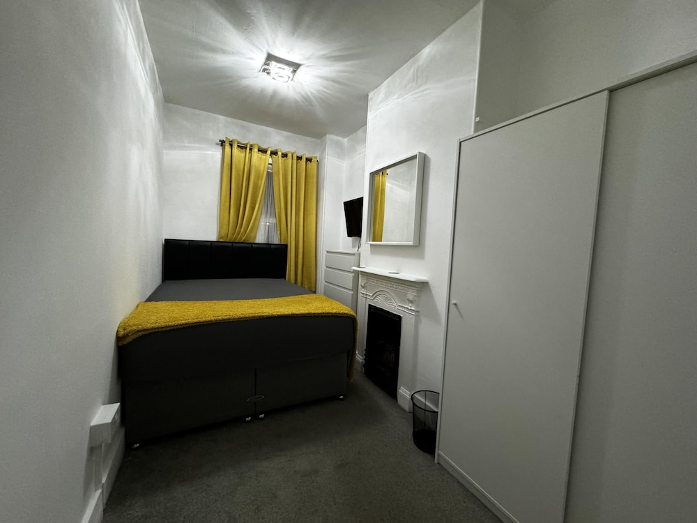 Onsite Apartments in Central Brentwood