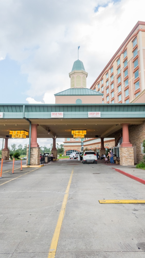 Delta Downs Racetrack Casino Hotel - Property Image 17