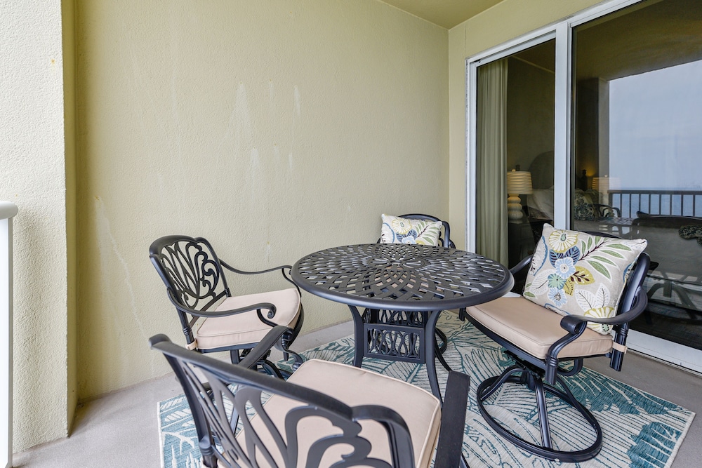 Grand Panama Beach Resort by Book That Condo