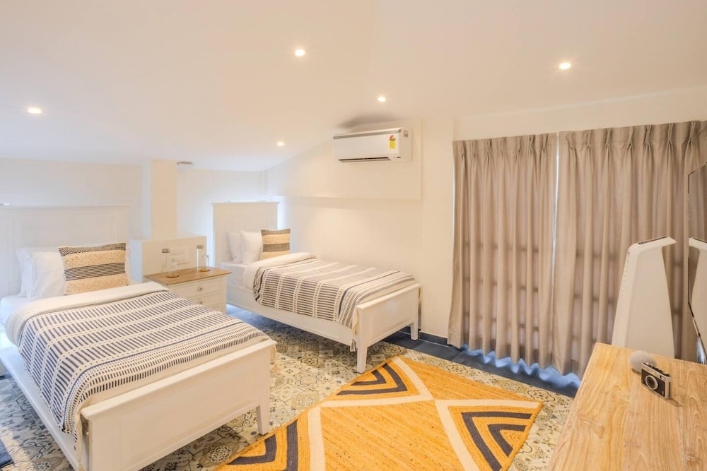 5bhk With Pool 1 5 km From Thalassa Casa Amour