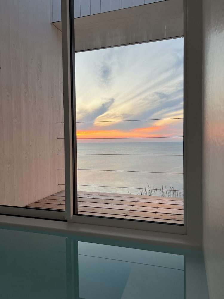 Cliff House MORAI