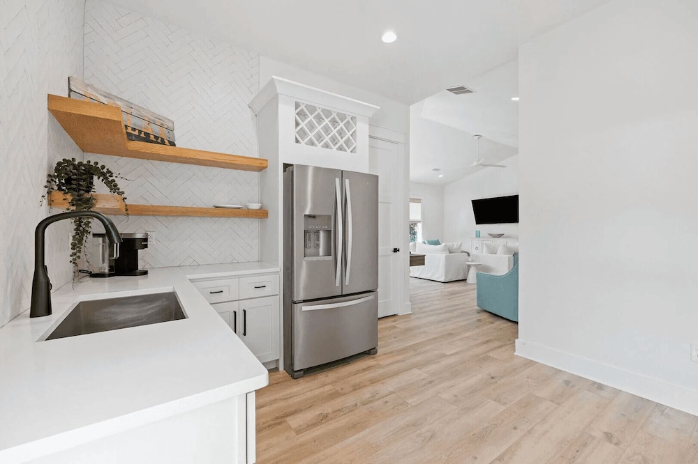 Sleeps 34! 2 Homes, Private Pools, Firepit, Golf Cart, Walk to Beach Seagrove San Juan by Avantstay
