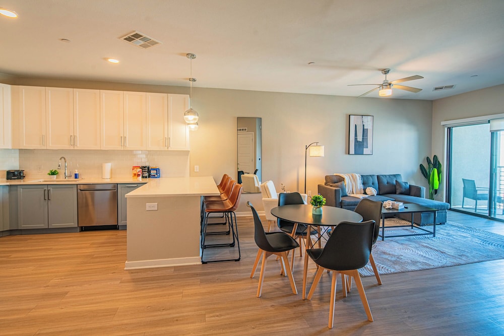 ROVE LIVING/KL - Alta North Central