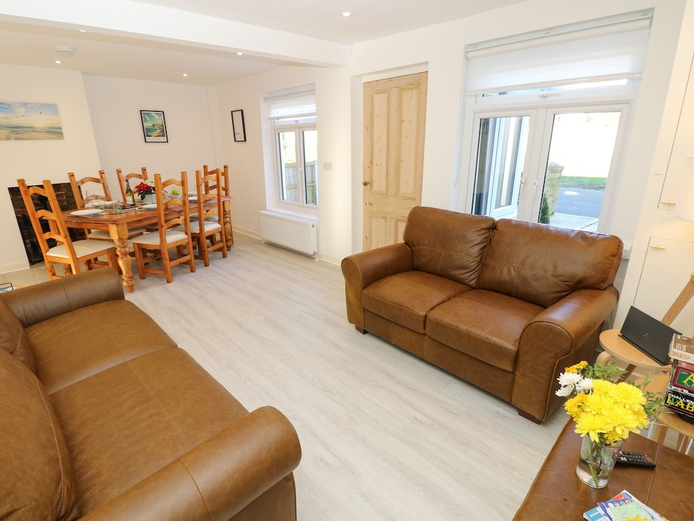1 Star Cottages