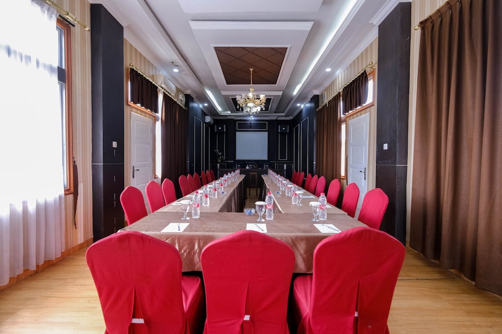 meeting & event spaces