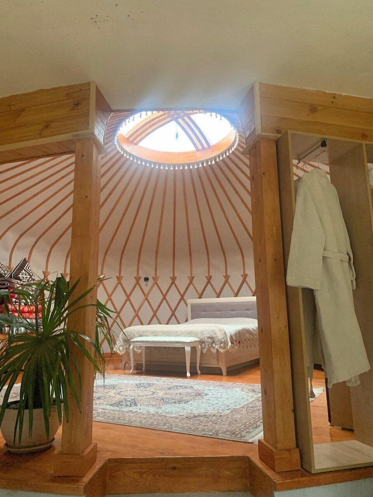 Rahmat Yurts