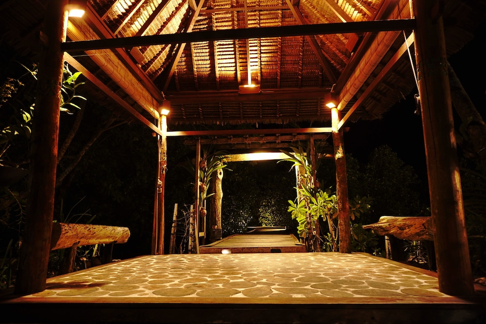 Raja Ampat Dive Lodge