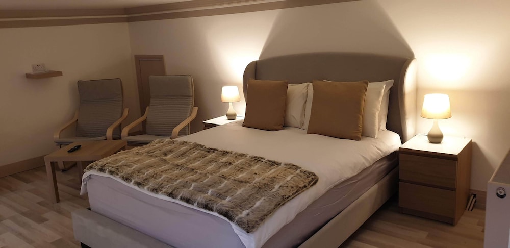 Harlestone Retreat- Adults Only view 2