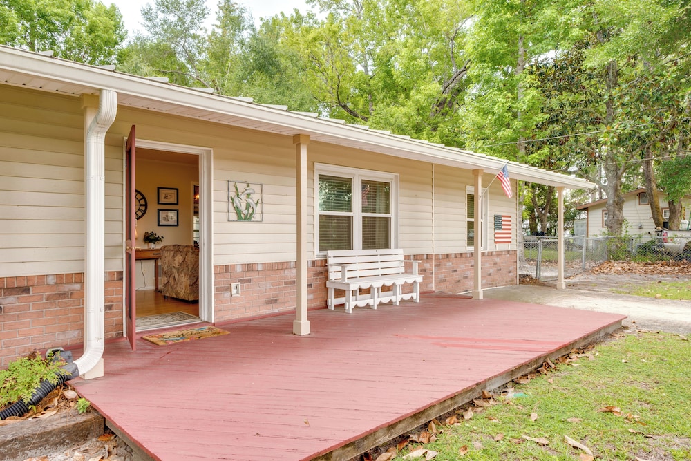 Fish, Relax & Repeat: Home w/ Yard in Eastpoint!