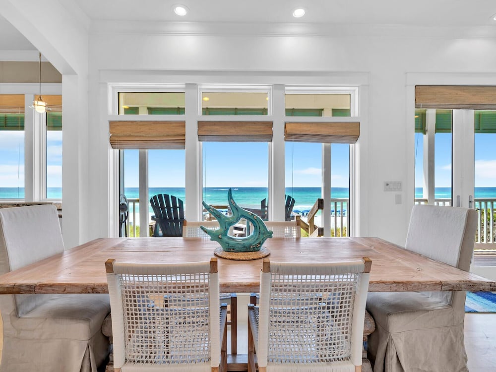 4BR Beachfront Home With Hot tub & Private Beach Access!