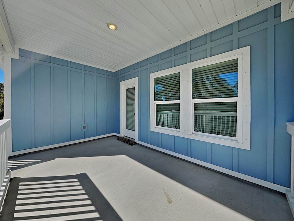 Blue Tide Bungalow