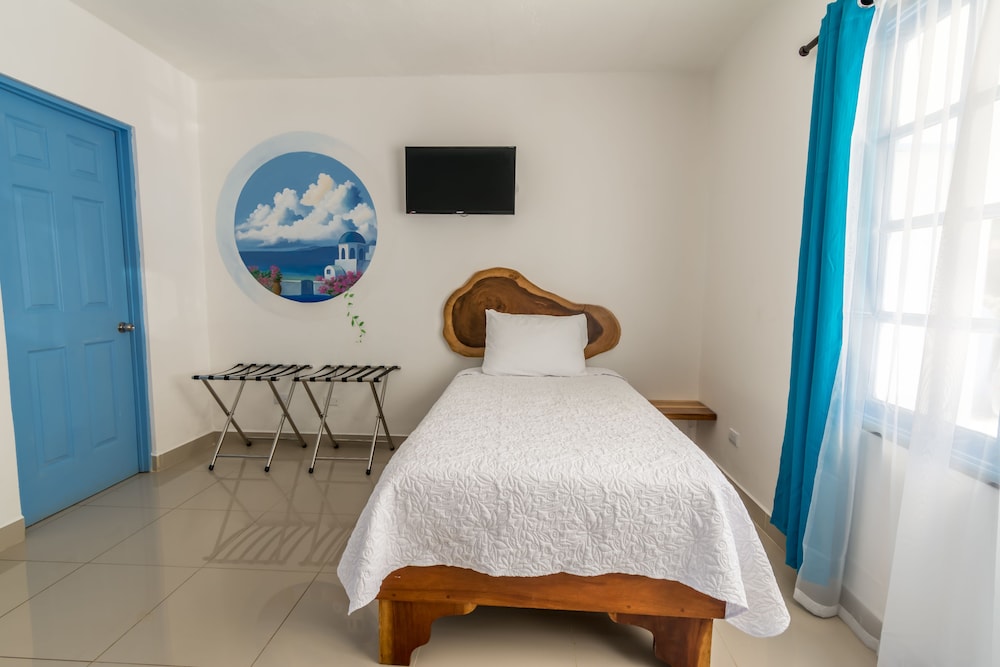 Club Ibiza - Party Hotel & Beach Club