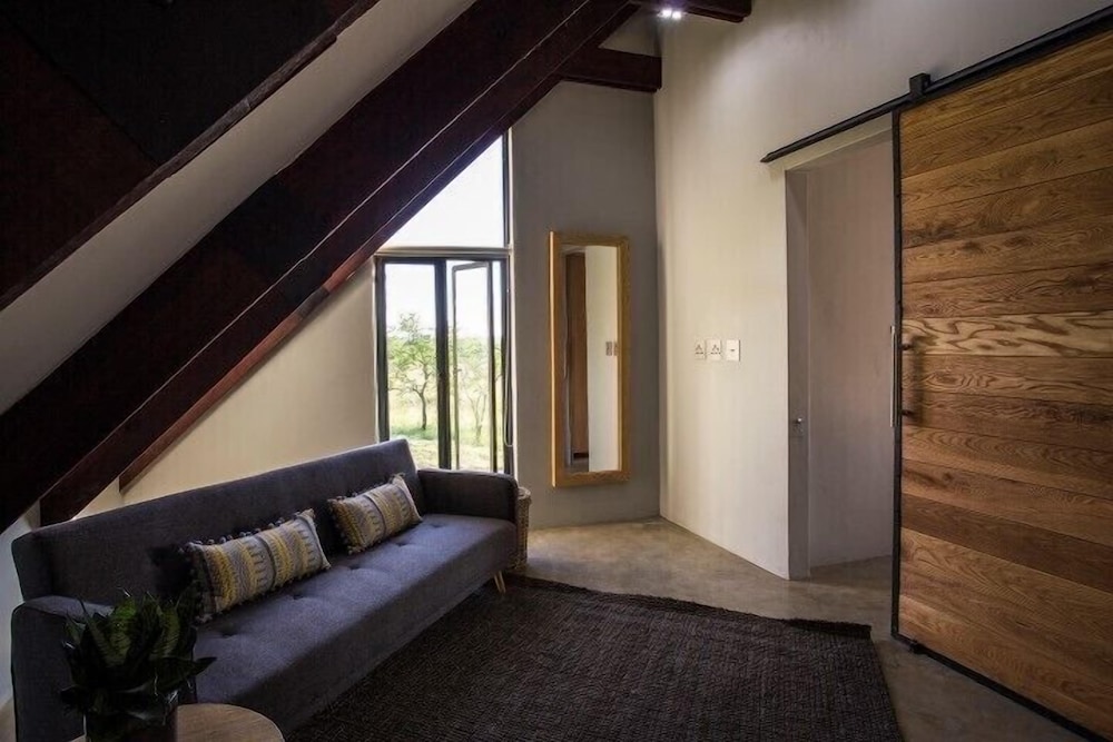 Mount High Luxury Country Lodge