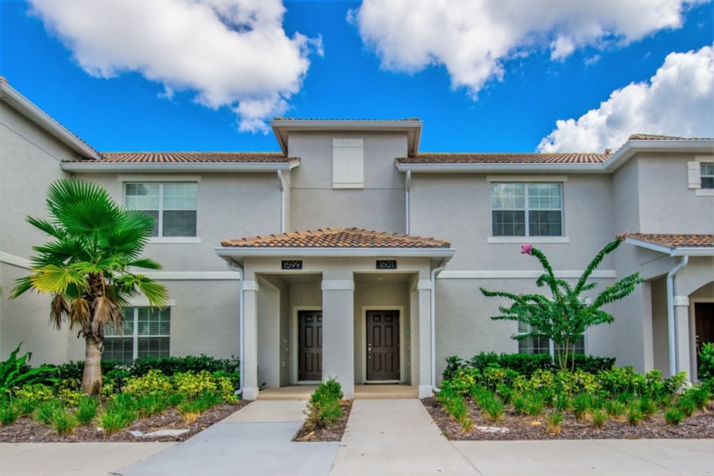 4 Bed 3 Ba Champions Gate Pool Home