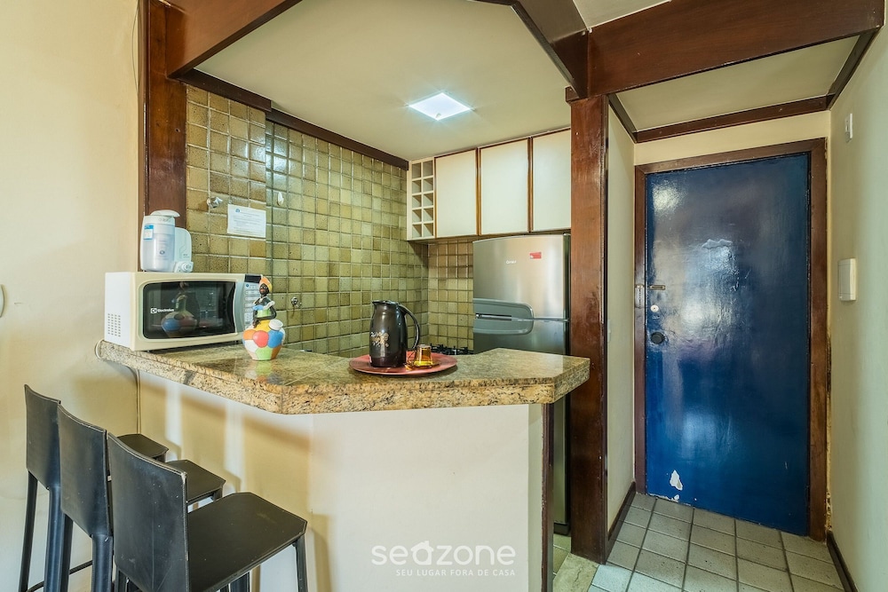 Apartment With Balcony and sea View - Ier0305