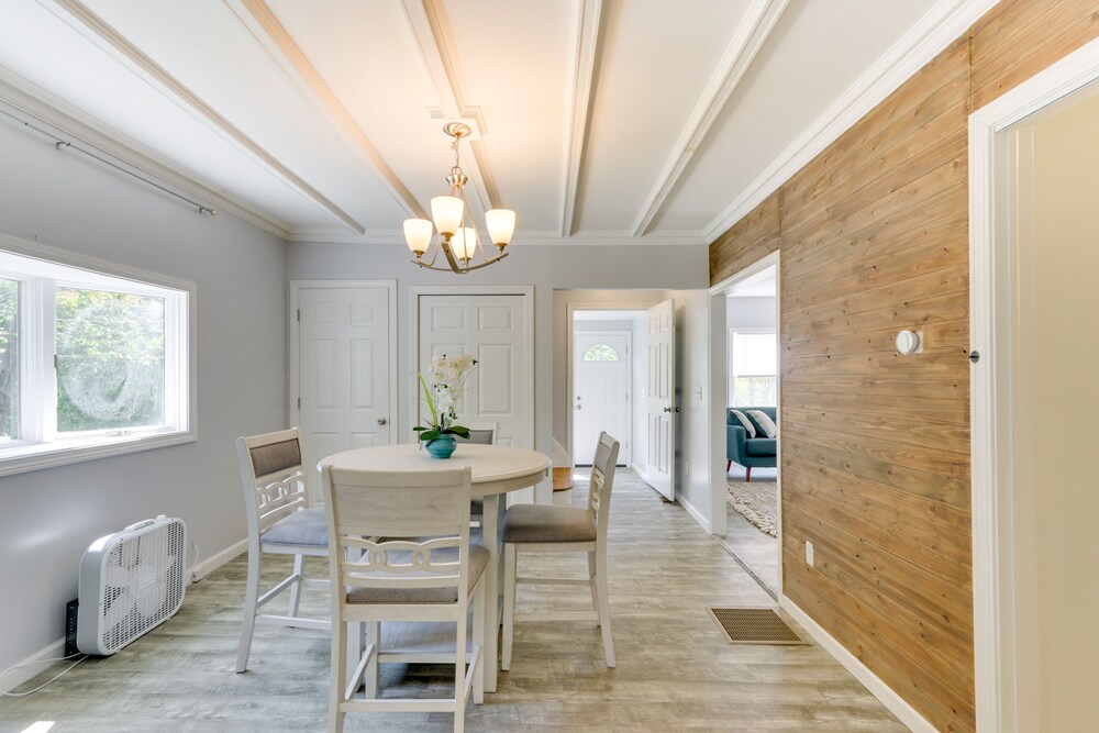 Pet-friendly Connecticut Retreat Near Golfing! - Property Image 9