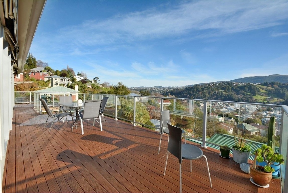 Baldwin Street BNB