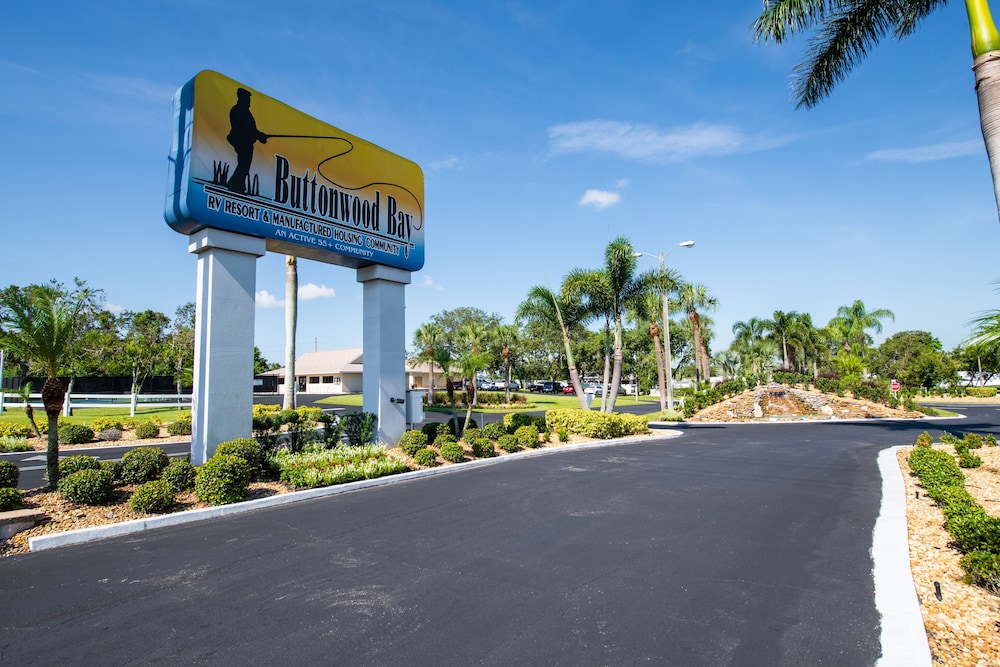 Sebring Vacations - Buttonwood Bay RV Resort - Property Image 33
