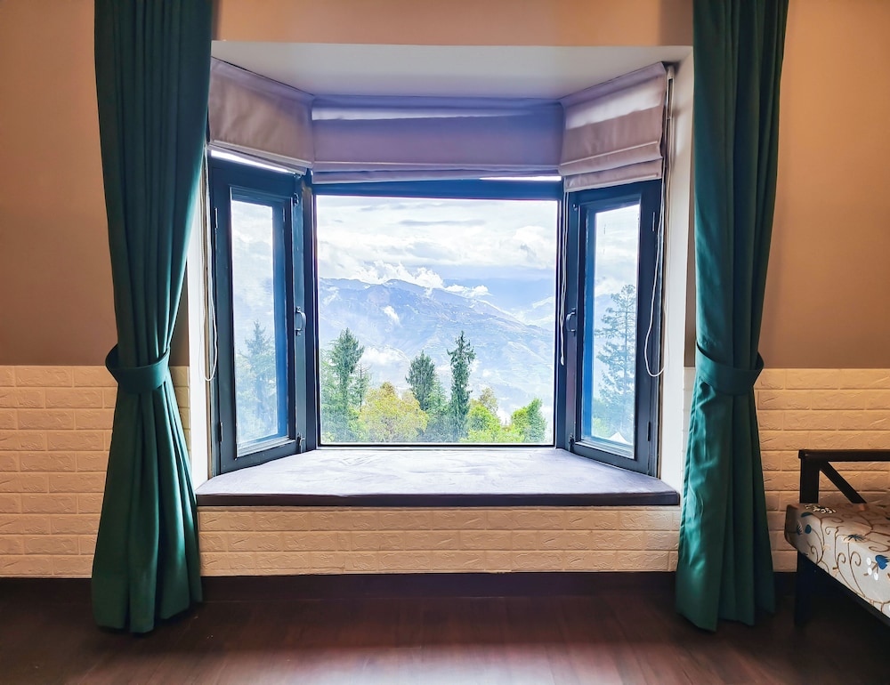 The Himalayan Shire view 5