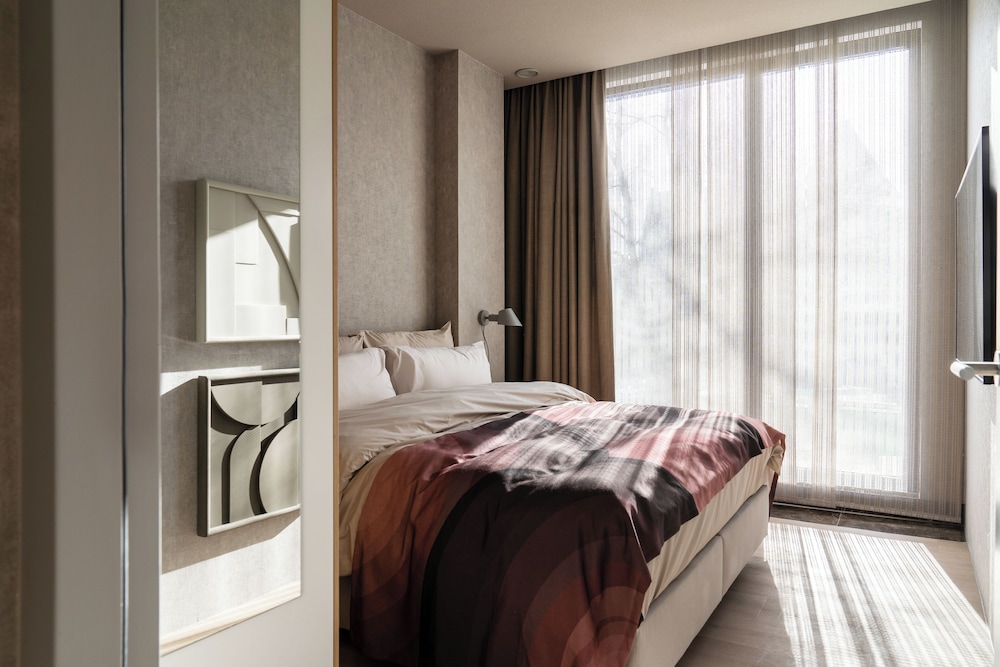 348 Suites Buitenhof Short Stay