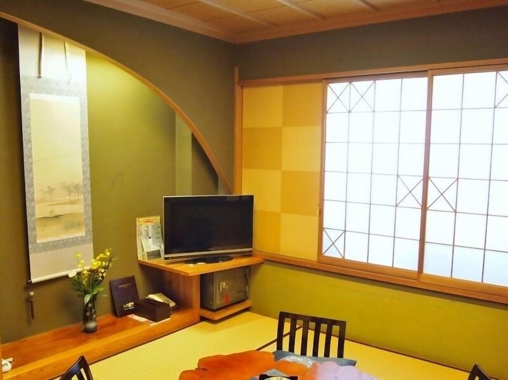 Chuo Hotel view 4