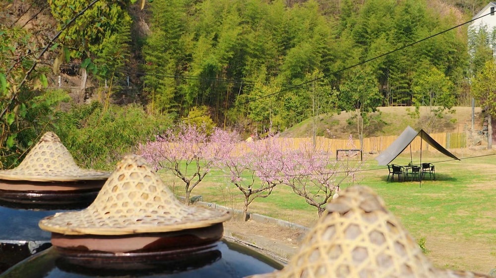XiangLu YiMo Valley Retreat Guesthouse