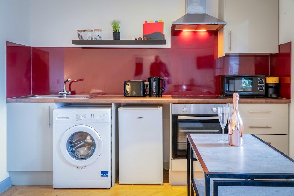 Princess Lofts 5 - 1 Bedroom Suite - Swansea