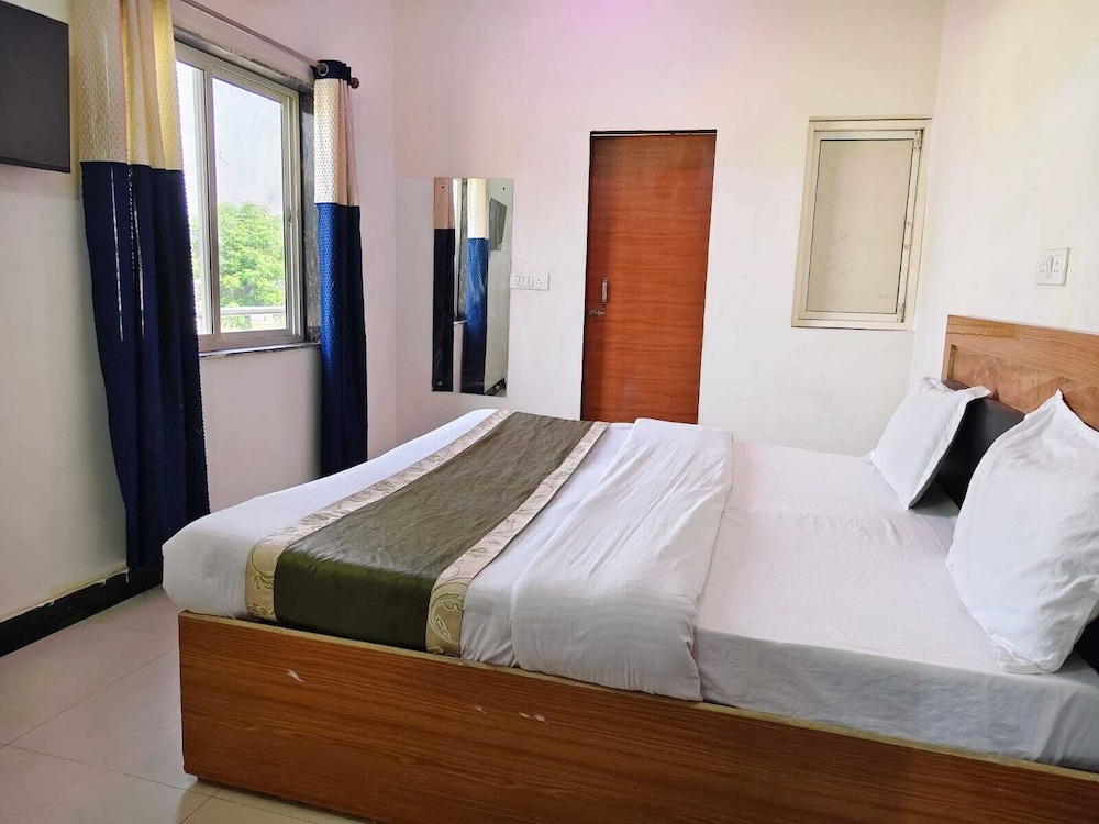 Radhe Shyam Resort By HRG Vrindavan