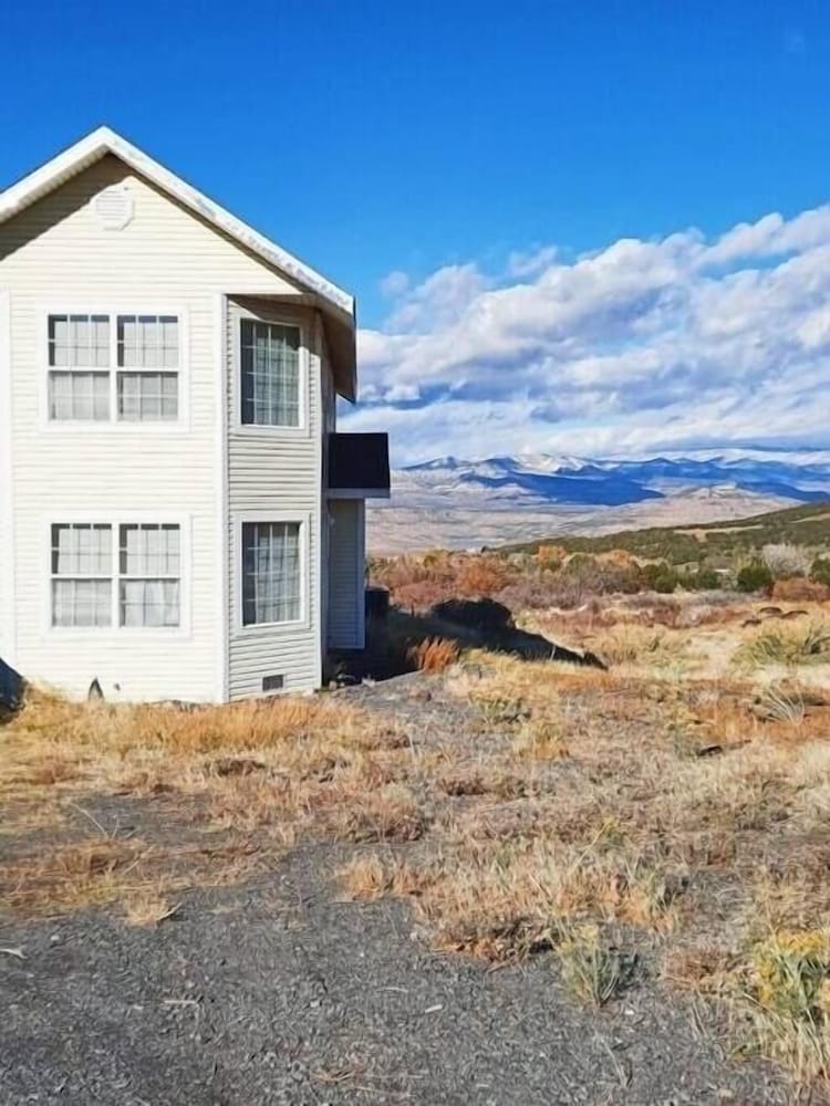 Lone Eagle Haven 3 Bedroom Home