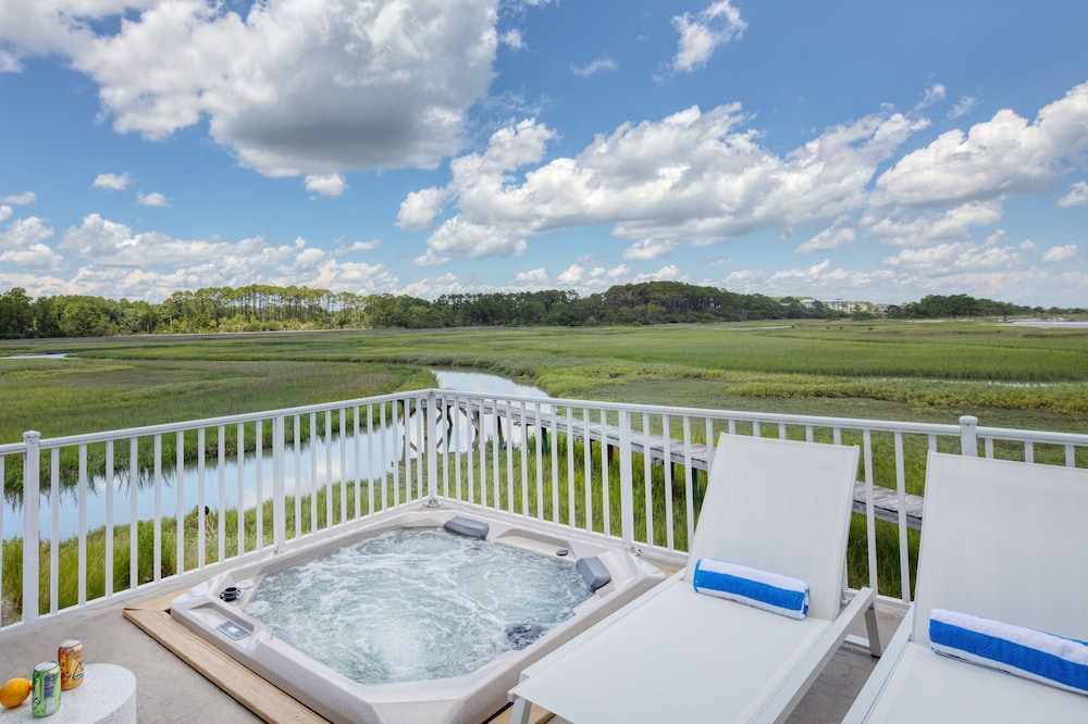 Beachwalk by Avantstay Hilton Head Oasis Steps From Singleton Beach