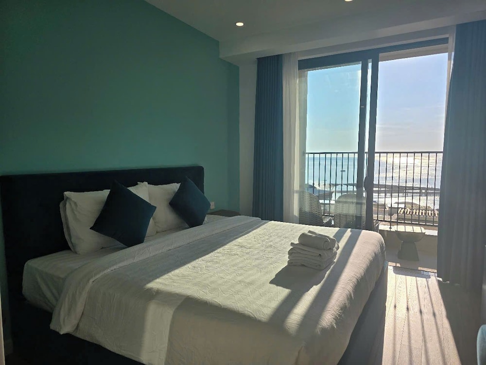 SenSea Hillside APT - Sunset Town PQ