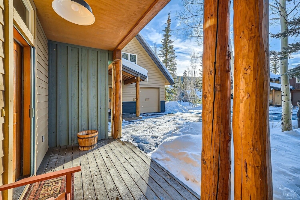 8712 Ski Tip Townhomes 3 Bedroom Townhouse