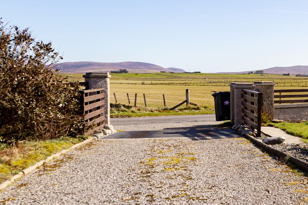 Ar Dachaigh