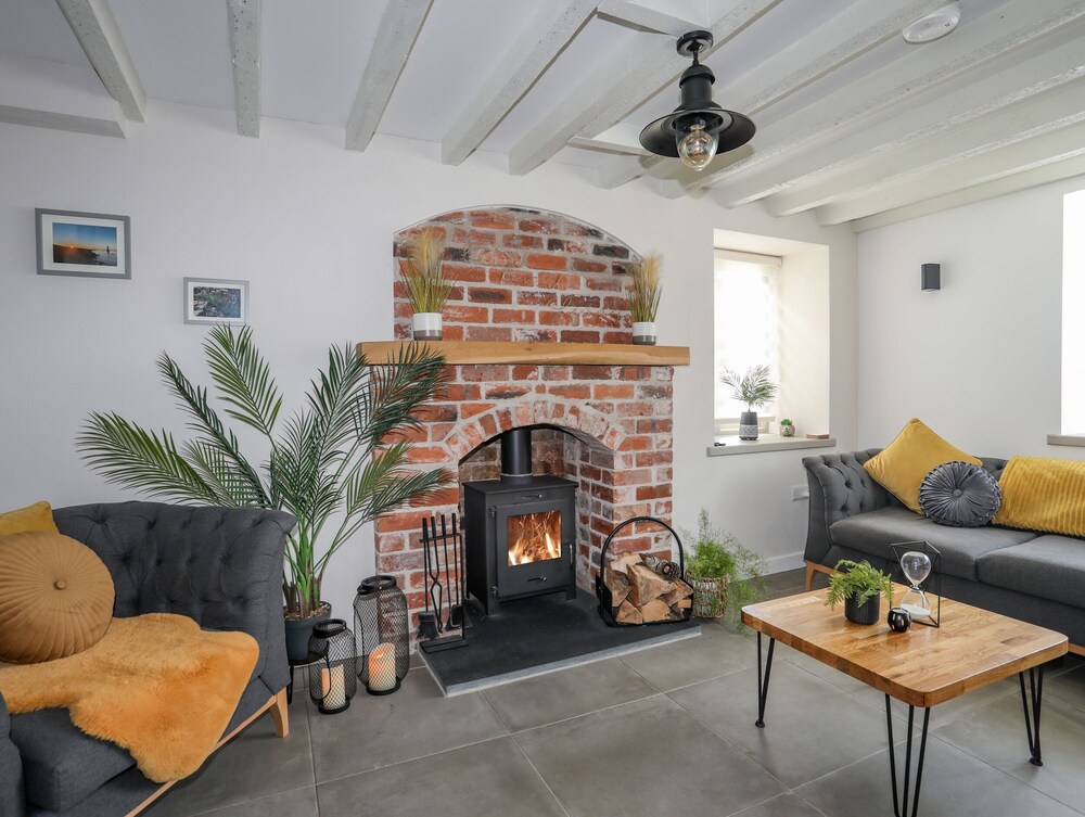 Lleiniog Cottage