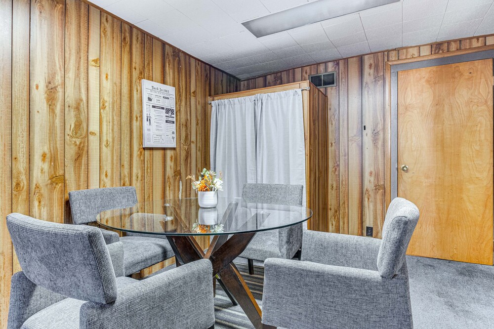 meeting & event spaces