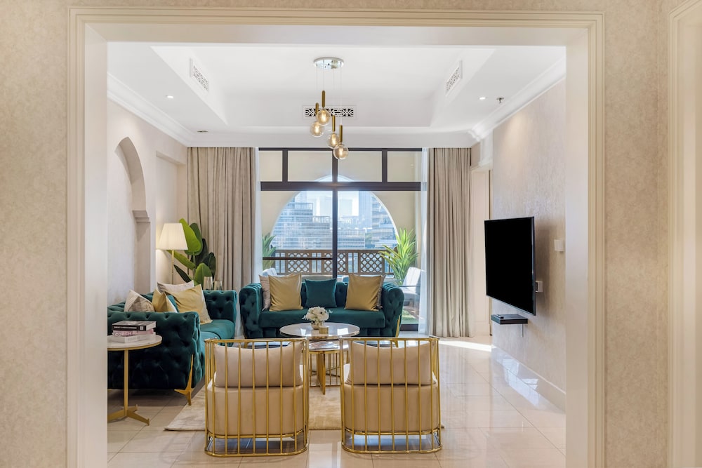Durrani Homes - Heaven on Earth collection 5BR with panorama Burj Khalifa and fountain views