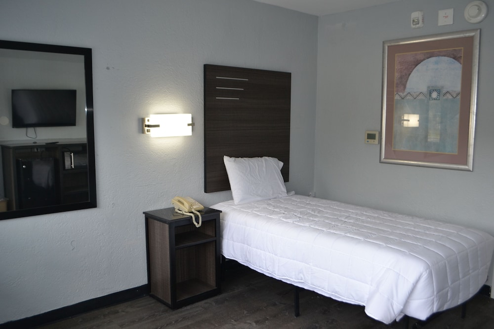 Noble Suites Jacksonville view 5
