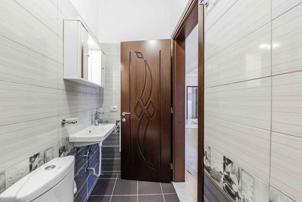Hometown Apartment 2