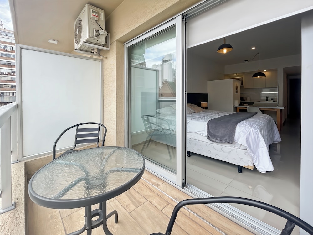 Ayres Suites Moreno