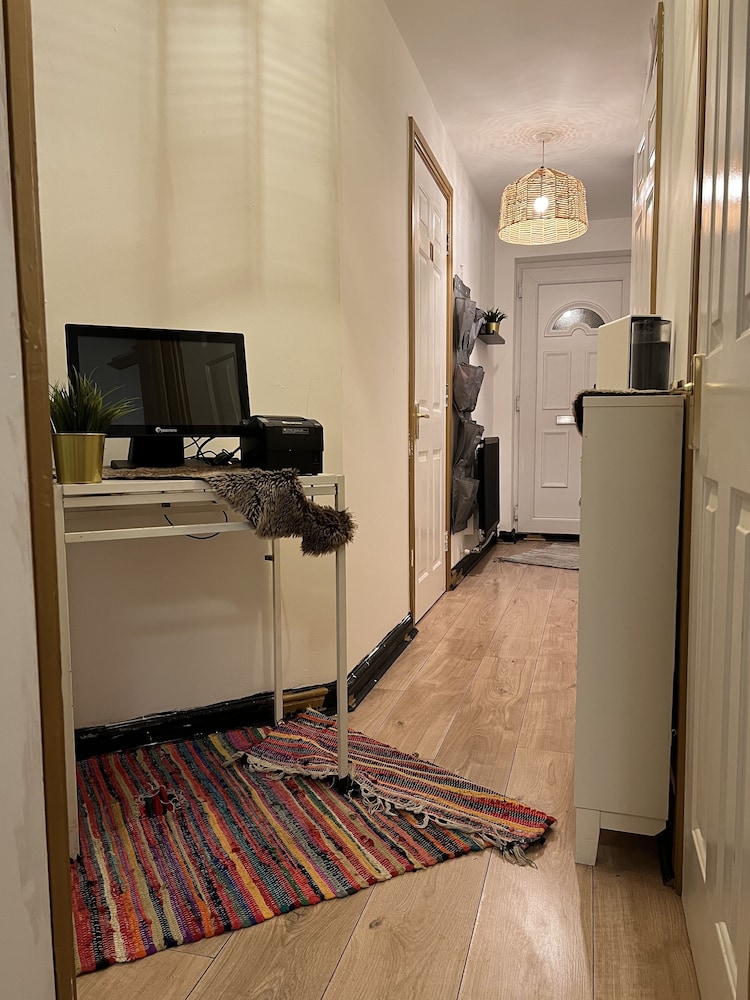 52 Chamberlayne Avenue view 3