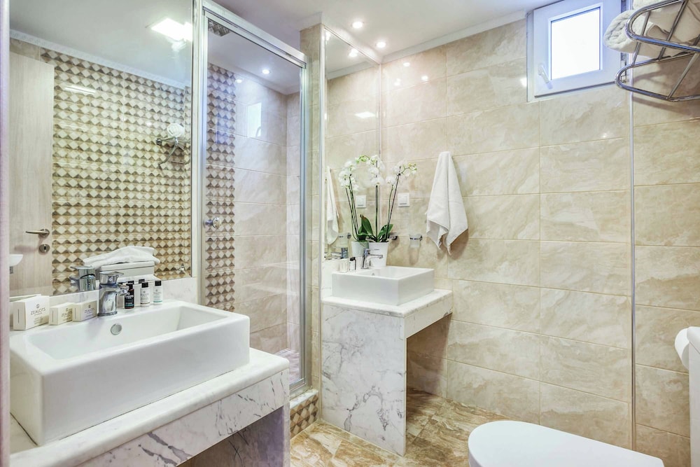Sunny Spa Villa