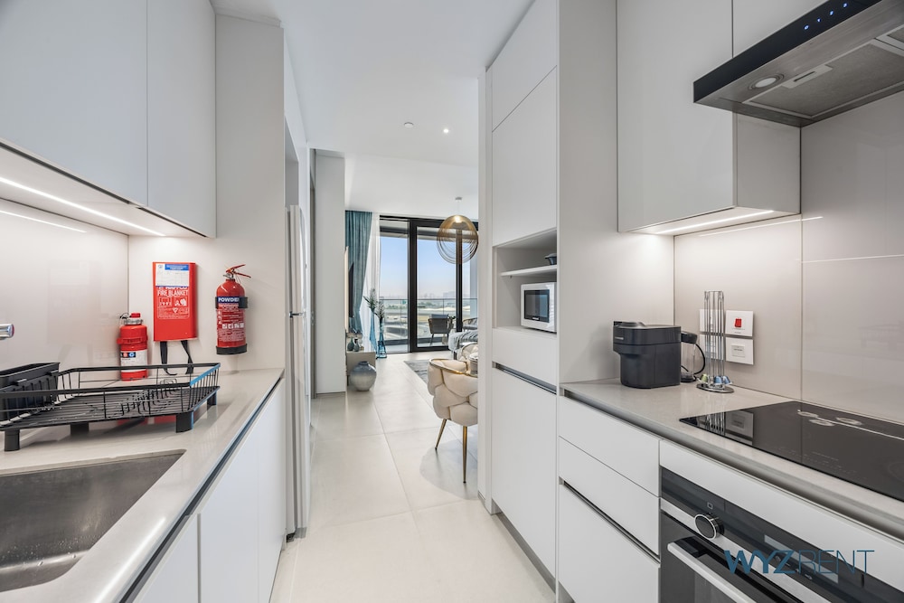 Luxury 1BR Address JBR Beachfront