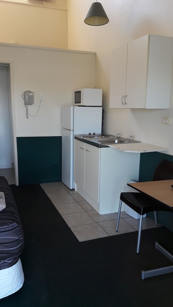 Auckland Northshore Motels & Holiday Park - Image 4