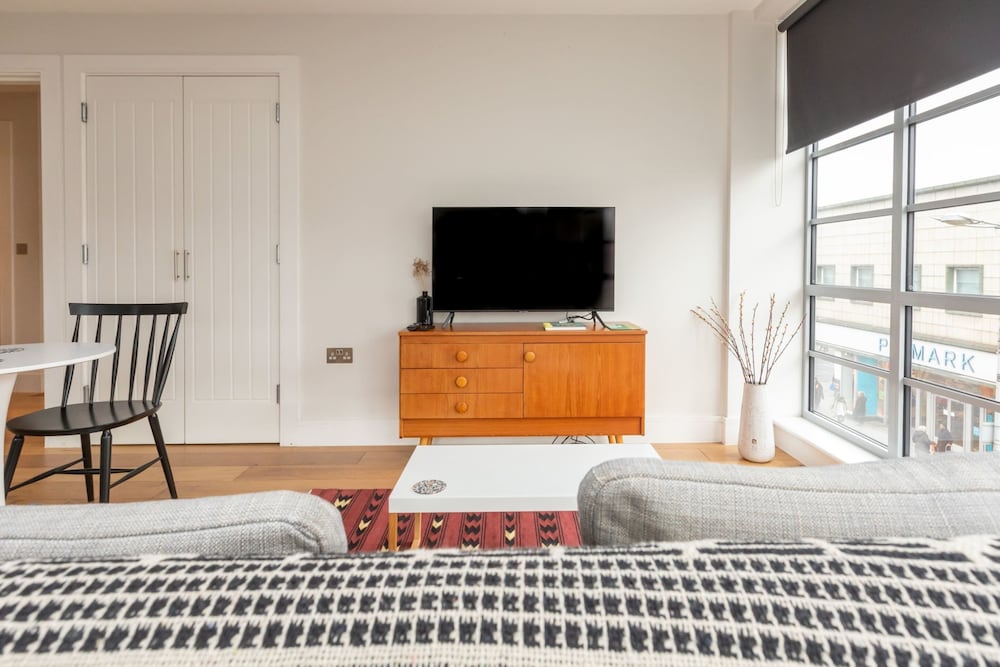 Central and Bright 1 Bedroom Flat - Peckham